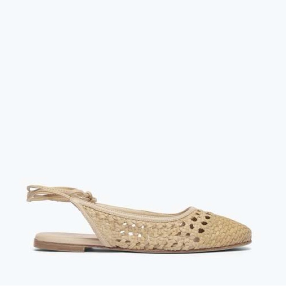 Freda Salvador JANNA Handwoven Slip on Flat size 6.5
